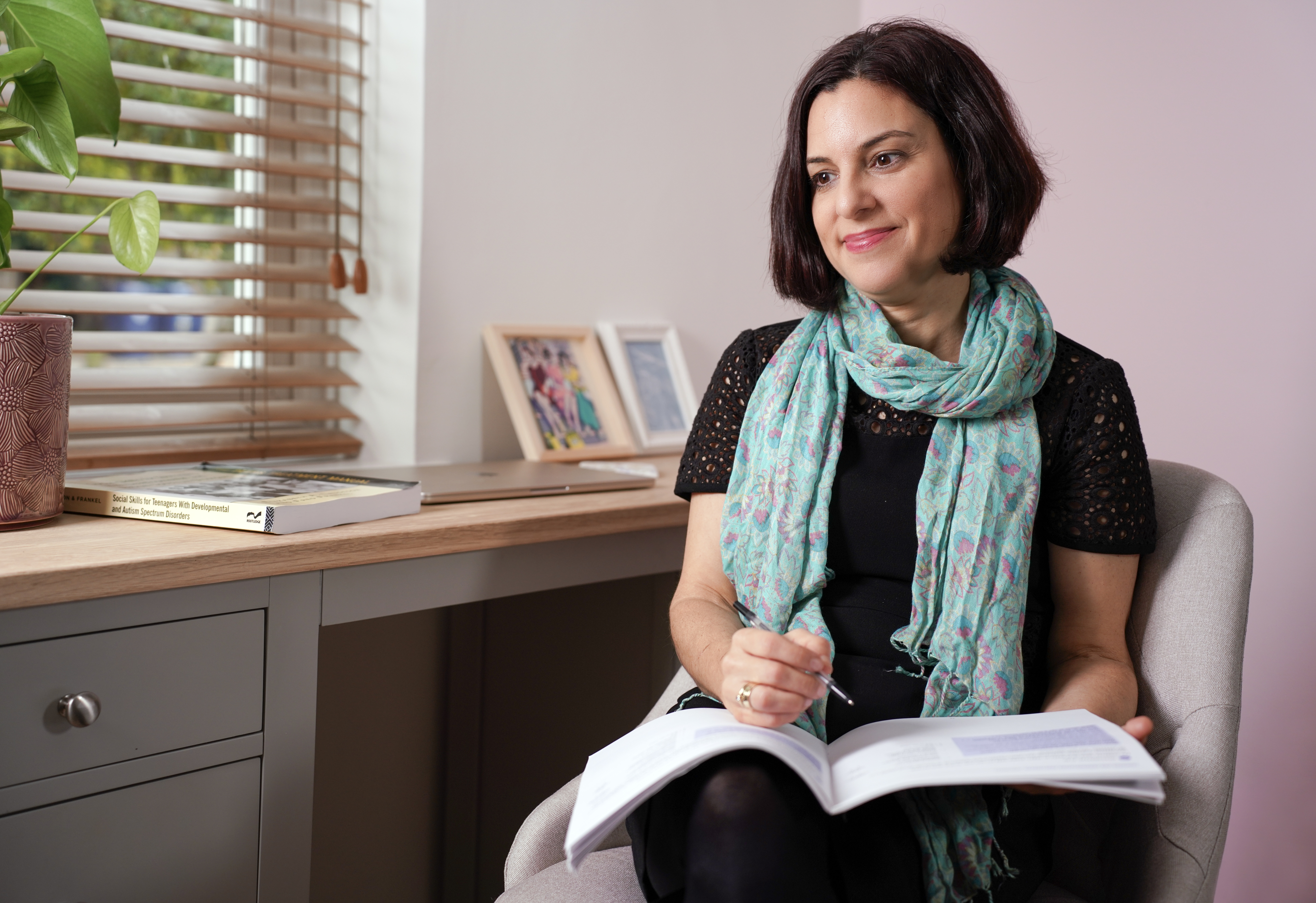 Dr Shimrit Ziv